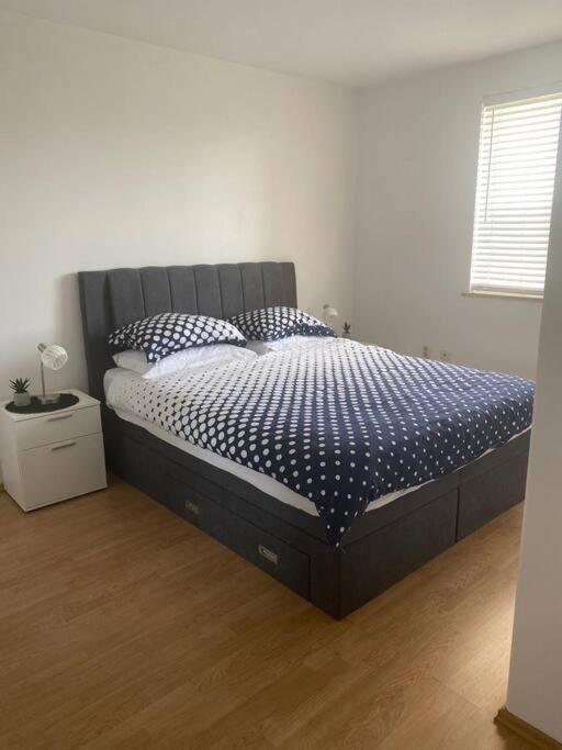 Lovely 3 Bedroom Apartment In Quiet Area W/ Pool Pula Exterior foto